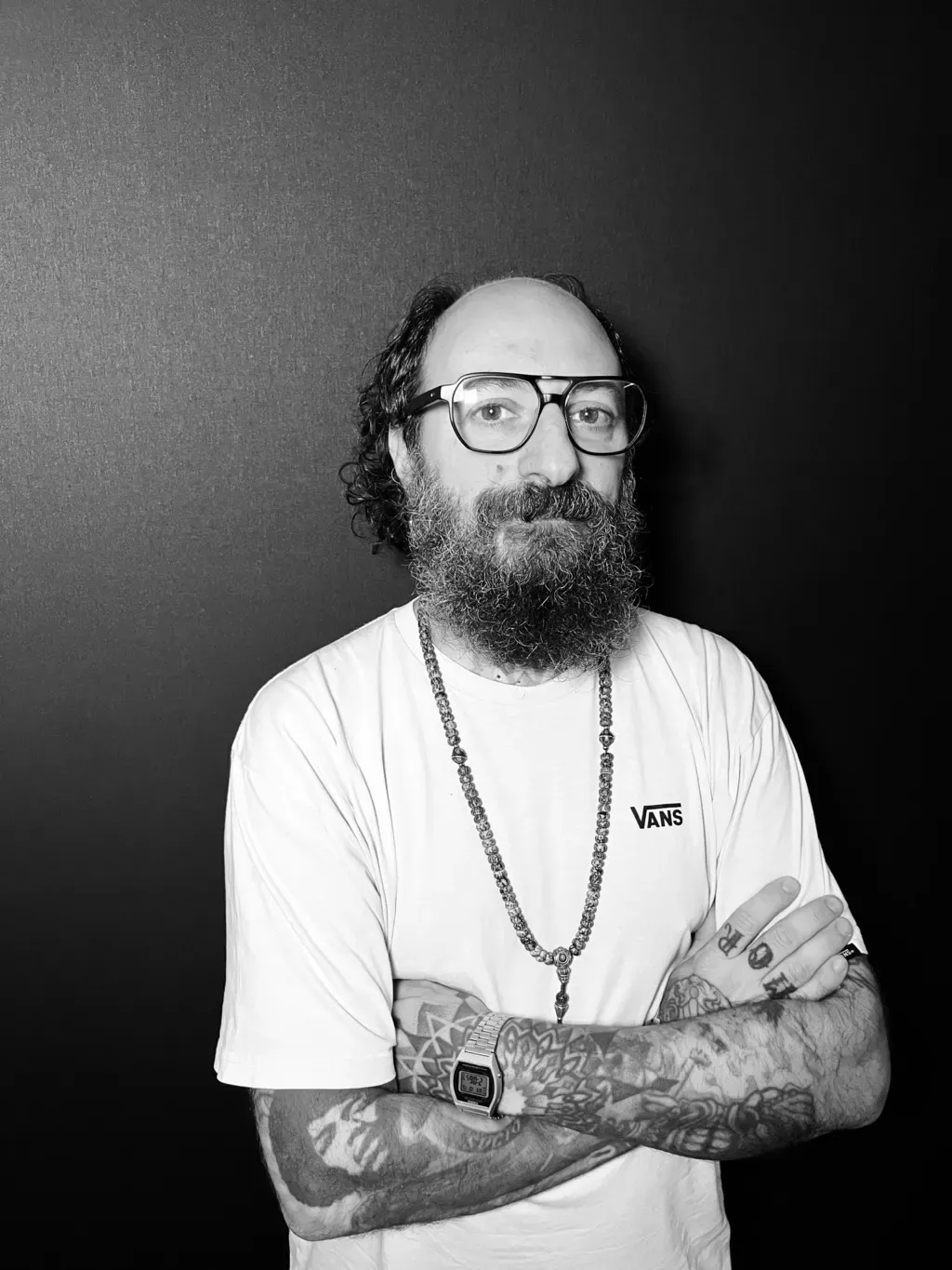 Retrato de Mariano “El Tata”, tatuador de Arrels Tattoo